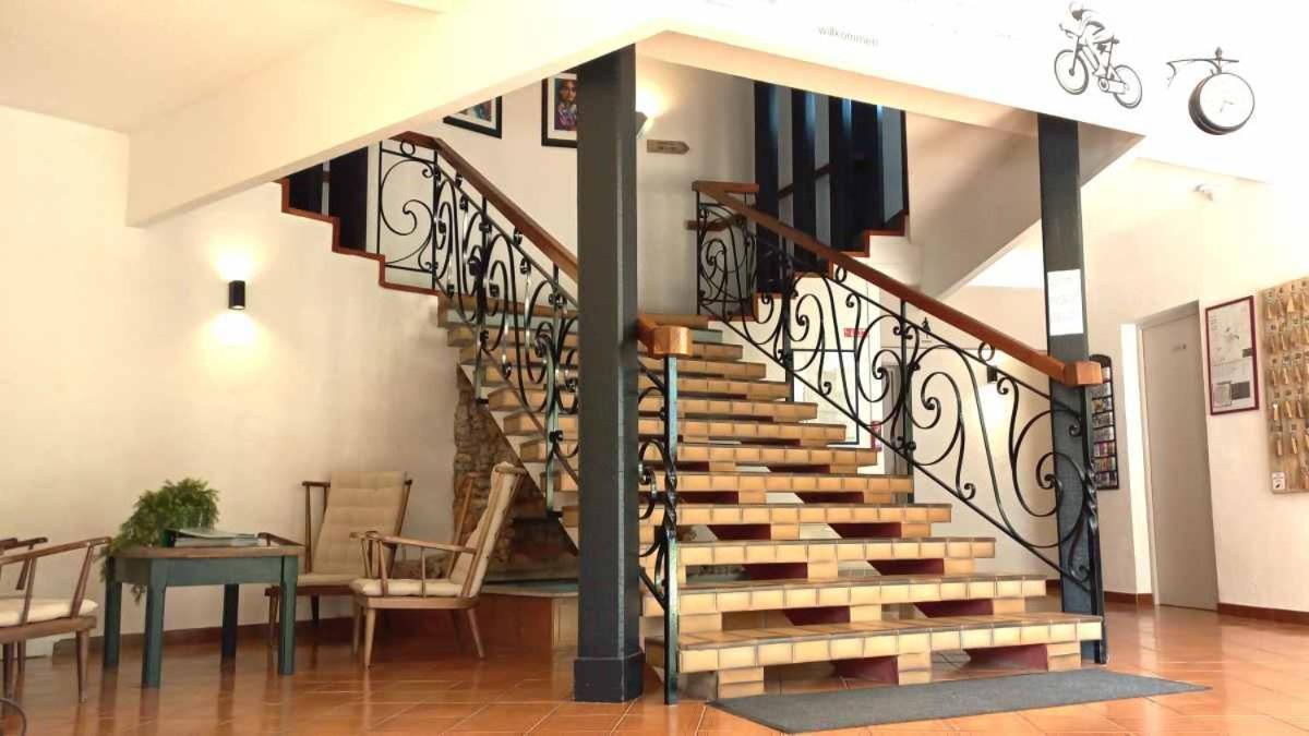 Hotel Sous L'Olivier بوي ليه باروني المظهر الخارجي الصورة